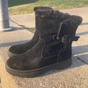 Easy Spirit Graye Round Toe flat casual booties